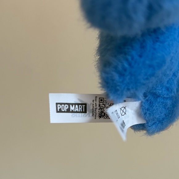 Authentic Labubu Pin For Love Letter "O" Plush Pendent - Picture 6 of 6